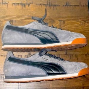Grey suede Puma Roma
